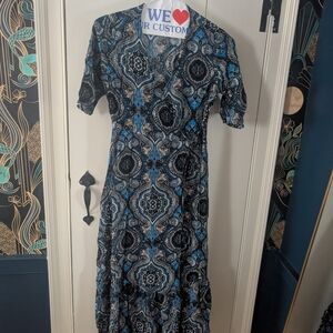 EARTHBOUND Blue and Black Long Sleeve Paisley Dress